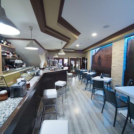 Hostal Julio Trujillo Luaran gambar