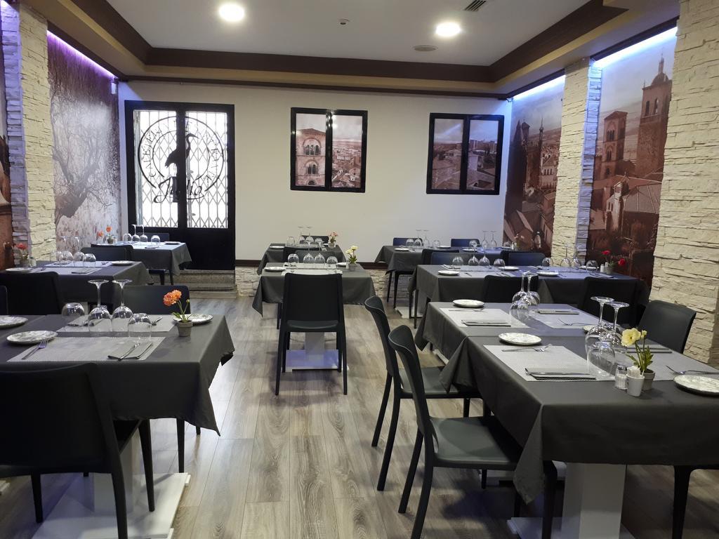 Hostal Julio Trujillo Luaran gambar