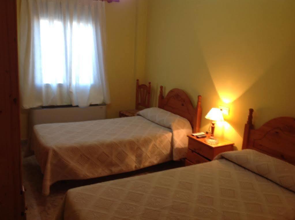 Hostal Julio Trujillo Luaran gambar