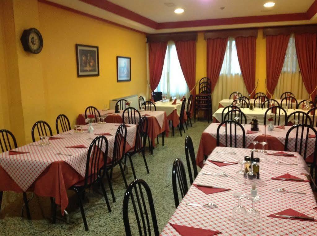 Hostal Julio Trujillo Luaran gambar