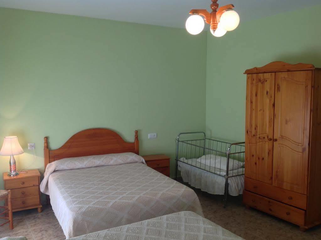 Hostal Julio Trujillo Luaran gambar