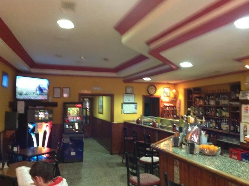 Hostal Julio Trujillo Luaran gambar